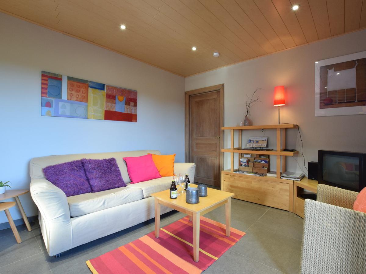 בסטון Peaceful Cottage In Ardennes With Private Terrace מראה חיצוני תמונה
